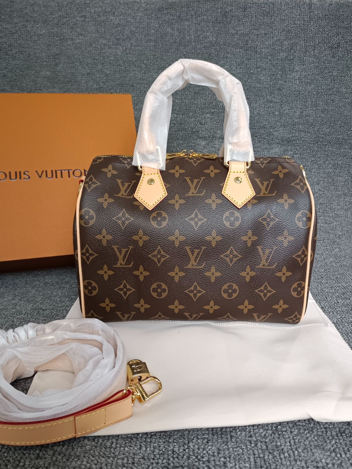 人気商品LOUIS VUITTON ルイヴィトン スピーディ 25 ハンドバッグ