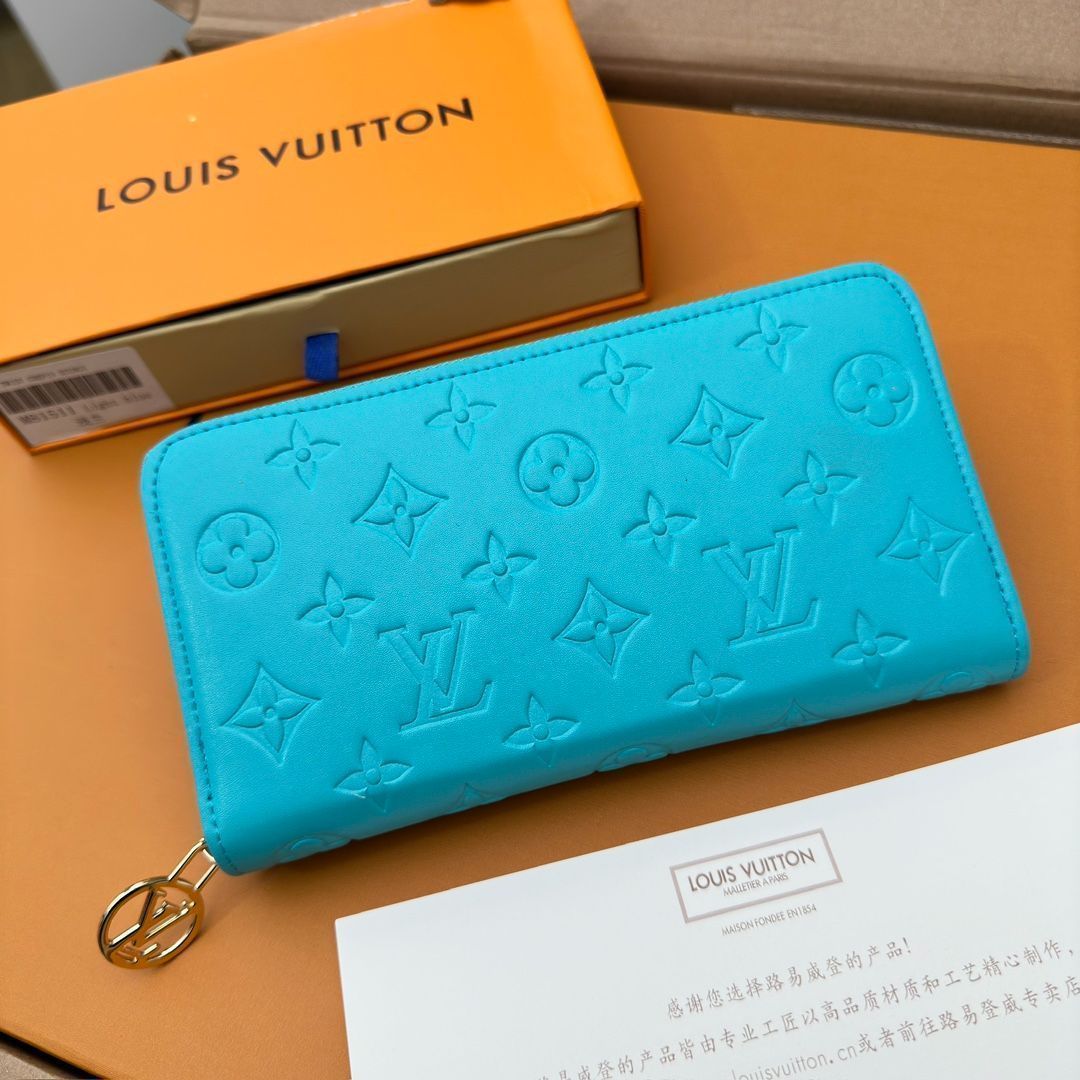 LVルイ・ヴィトン/財布はパッドMonogramエンボス模様の小羊の皮で縫製され、LV Circleロゴのリングがあしらわれた金色のファスナーが優美にデザインされ、複数の実用的な特色がある。[本日特価|新品未使用品]
