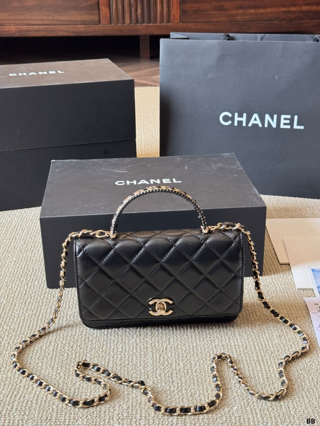 【今日特価】Chanel 23P WOC チェーンバッグ ローズゴールド-WTO輸入1
