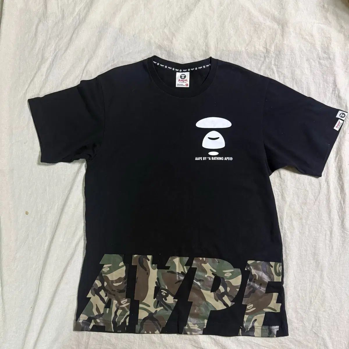 A BATHING APE アベイシングエイプ 半袖 Tシャツ