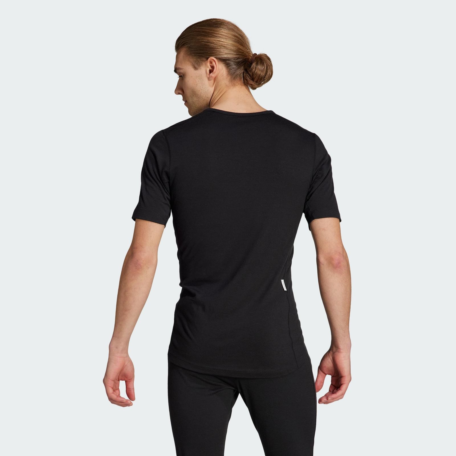 [アディダス] 半袖 Tシャツ Xperior メリノ 200 ベースレイヤー DKG66 メンズ ブラック(HZ8555) XL [ブラック(HZ8555)] [XL]
