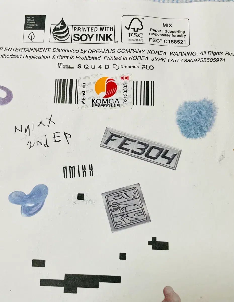お得，新品】 NMIXX（エンミックス・エンミ）サイン入り アルバム 2種
