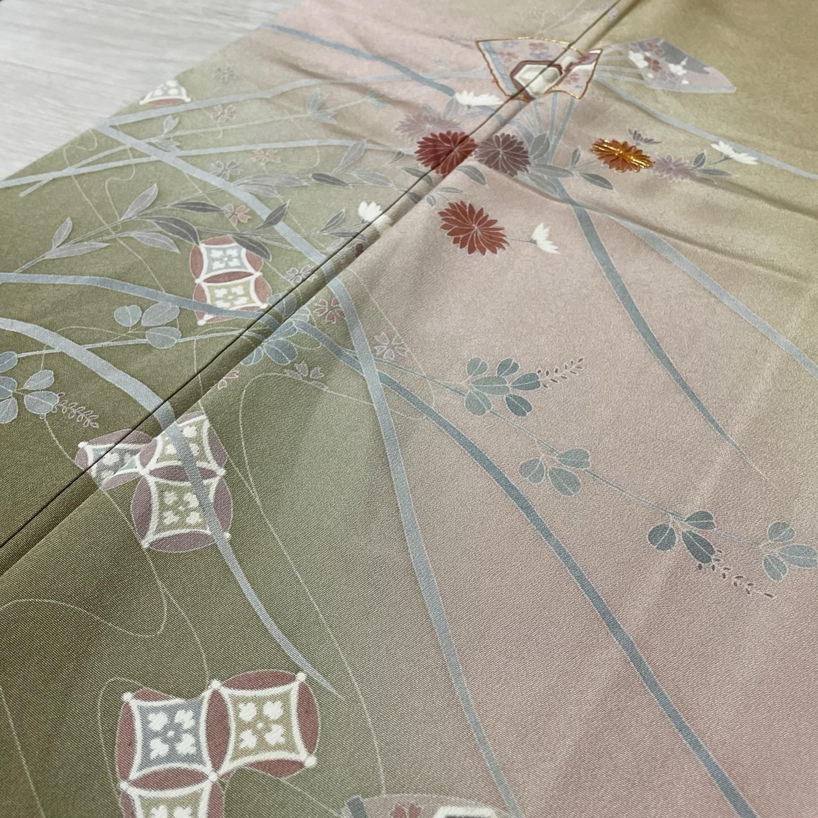 付下げ 扇子に花模様 七宝柄 着物 正絹 X-3735