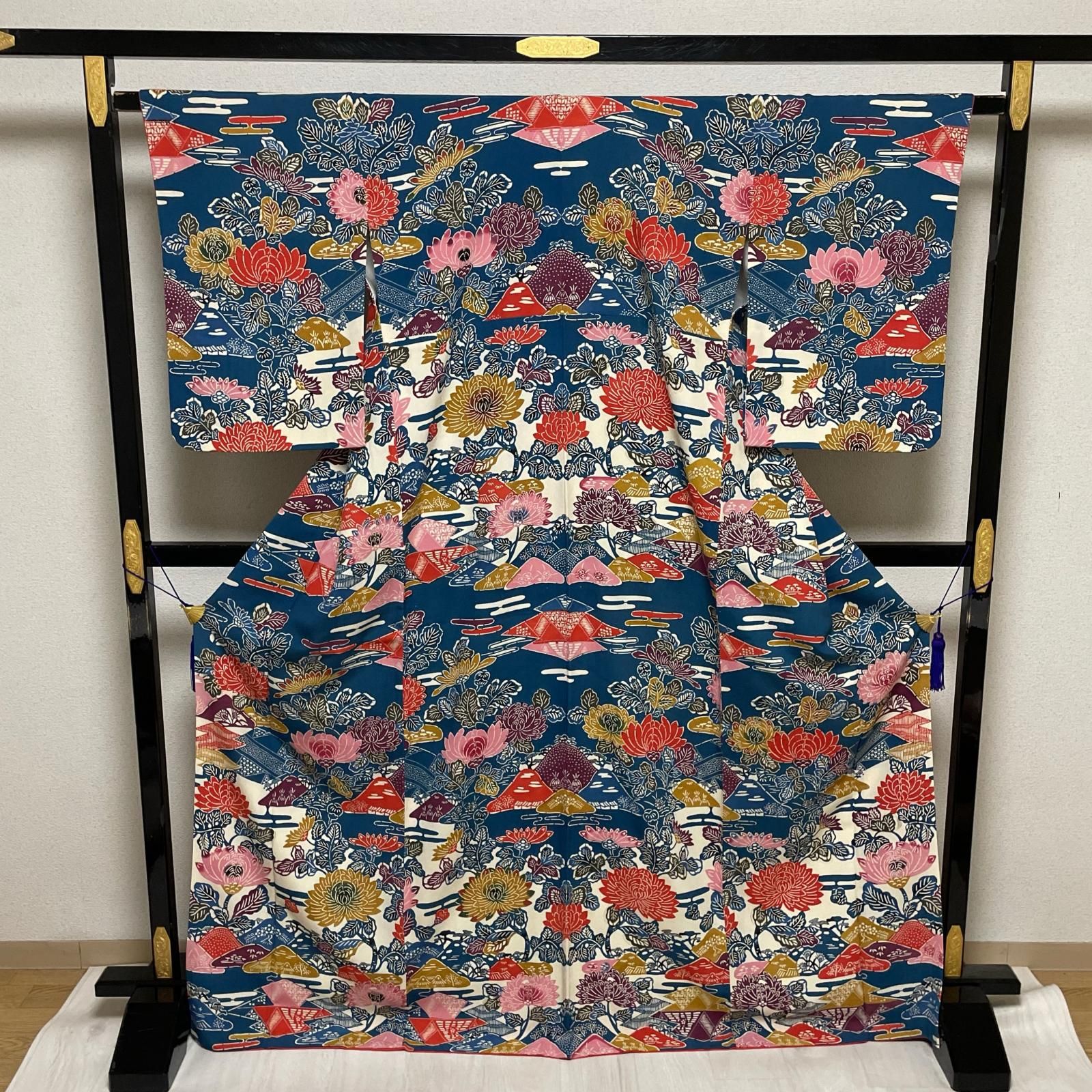 小紋 型染め ちりめん トールサイズ 華やかな大柄 着物 正絹 X-3789