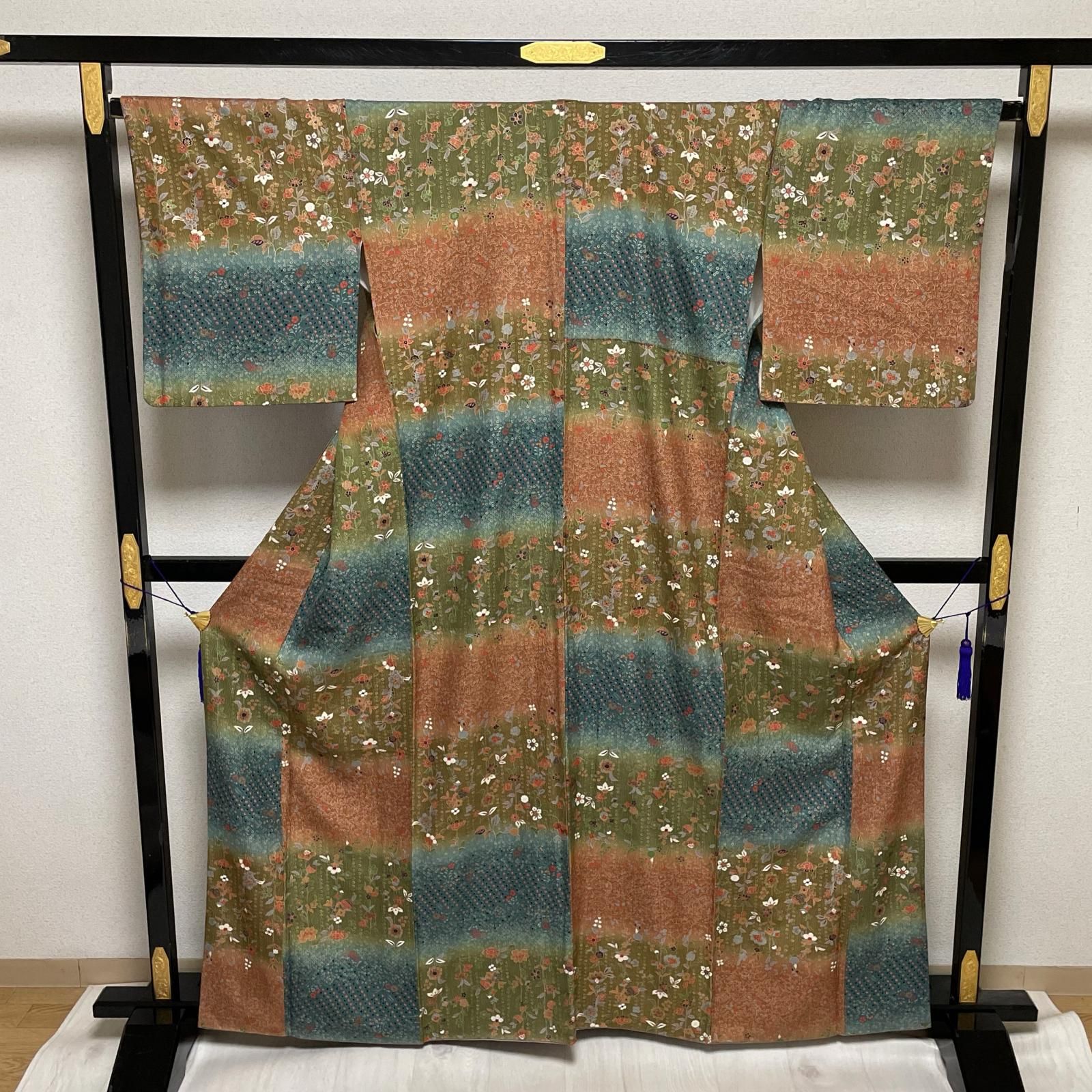 小紋 裄66 暈し染 変わり市松 華やかな花模様 着物 正絹 X-3719