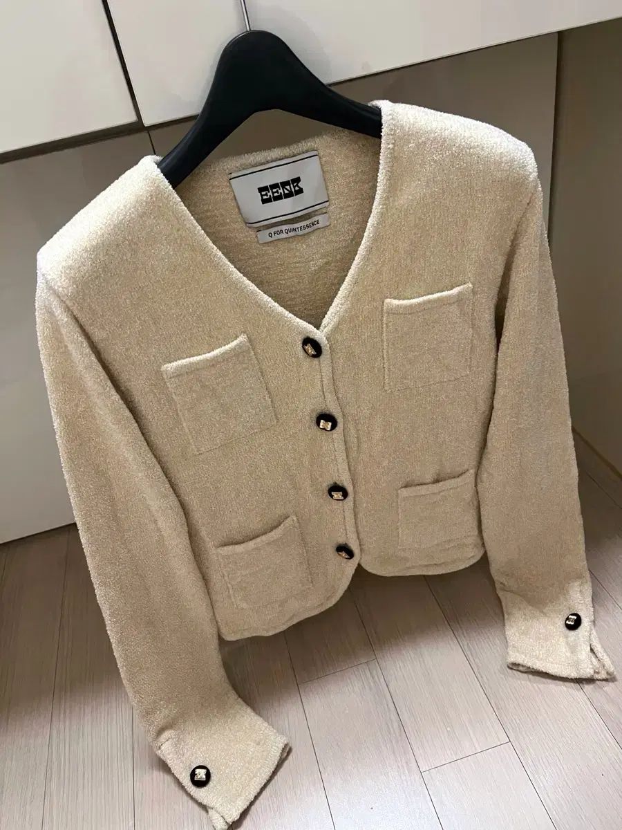 EENK インク テリー ツアーベルベット Vネック カーディガン ベージュ ポケット ボタンPOINT ニットジャケット The HANDSOME 25,148円