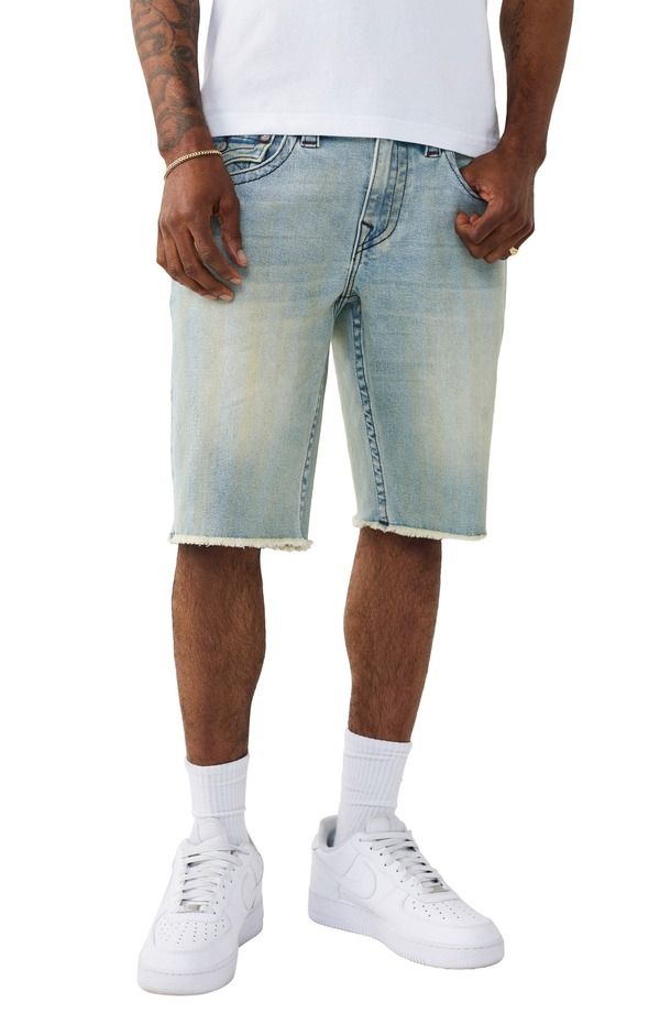 トゥルーレリジョン メンズ ボトムス デニムパンツ ストレート ショートパンツ True Religion Ricky Frayed Straight Leg Denim Shorts Pollen