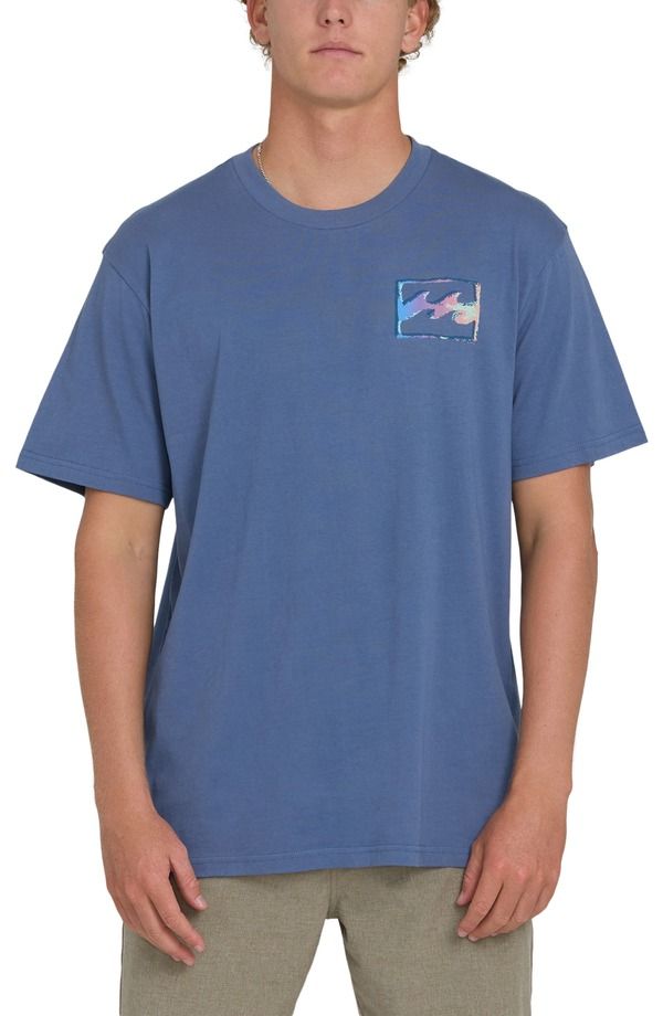 ビラボン メンズ トップス Tシャツ グラフィック Billabong Crayon Wave Premium Graphic TShirt Blue Horizon ブルー