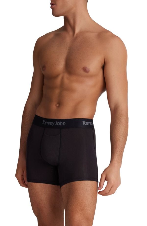 トミージョン メンズ アンダーウェア ボクサーパンツ Tommy John Second Skin Luxe Rib 4Inch Boxer Briefs Black ブラック