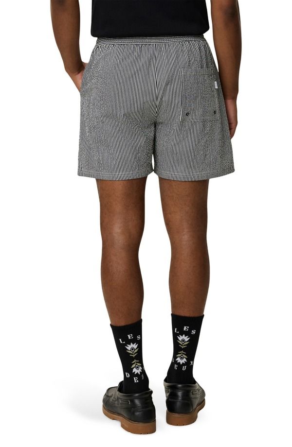 レ ドゥ メンズ 水着 ハーフパンツ・ショーツ ショートパンツ Les Deux Stripe Seersucker Swim Shorts Black ブラック レ ドゥ メンズ 水着 ハーフパンツ・ショーツ ショートパンツ Les Deux Stripe Seersucker Swim Shorts Black ブラック