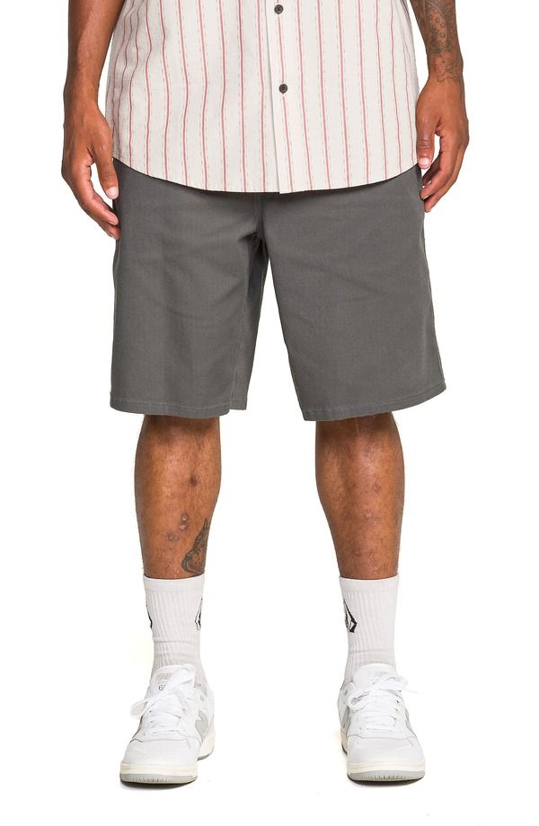 ボルコム メンズ ボトムス ハーフパンツ・ショーツ ショートパンツ Volcom Billow Loose Fit Shorts Castlerock