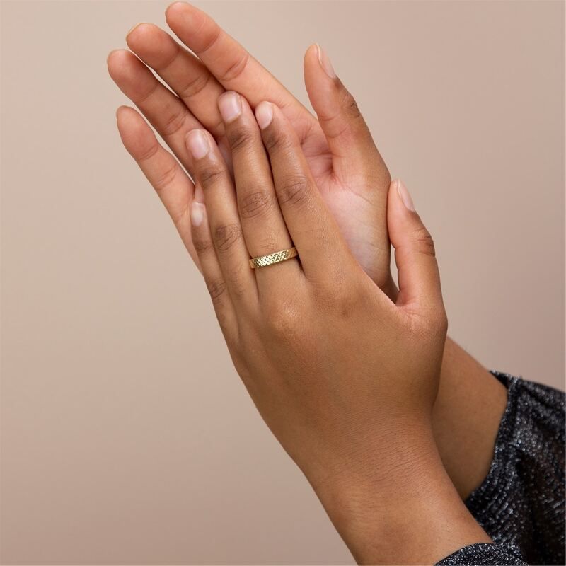 ビー ユー レディース アクセサリー 指輪 Be You 9ct Gold Diamond Cut Band Ring Yellow Gold イエロー