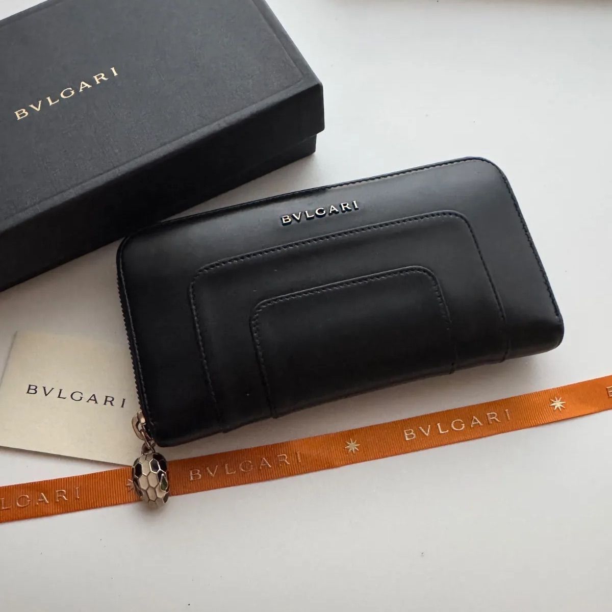 美品】 BVLGARI ブルガリ セルペンティ ラウンドファスナー 長財布