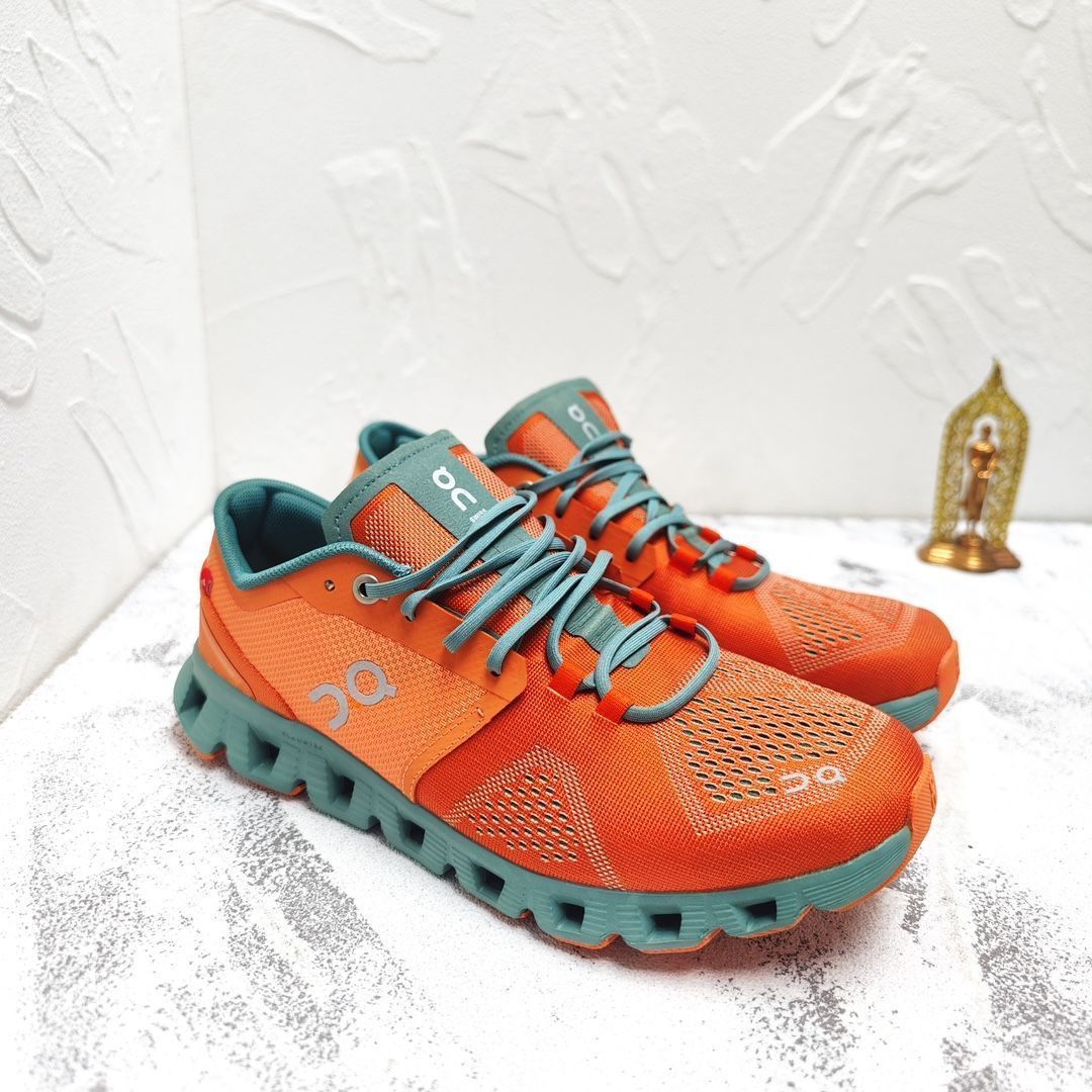 On Cloud X Sneakers オン クラウドX ジョギング スポーツ トレーニング ランニングシューズ メンズ レディース スニーカー タウンユース 新品 未使用 オレンジ
