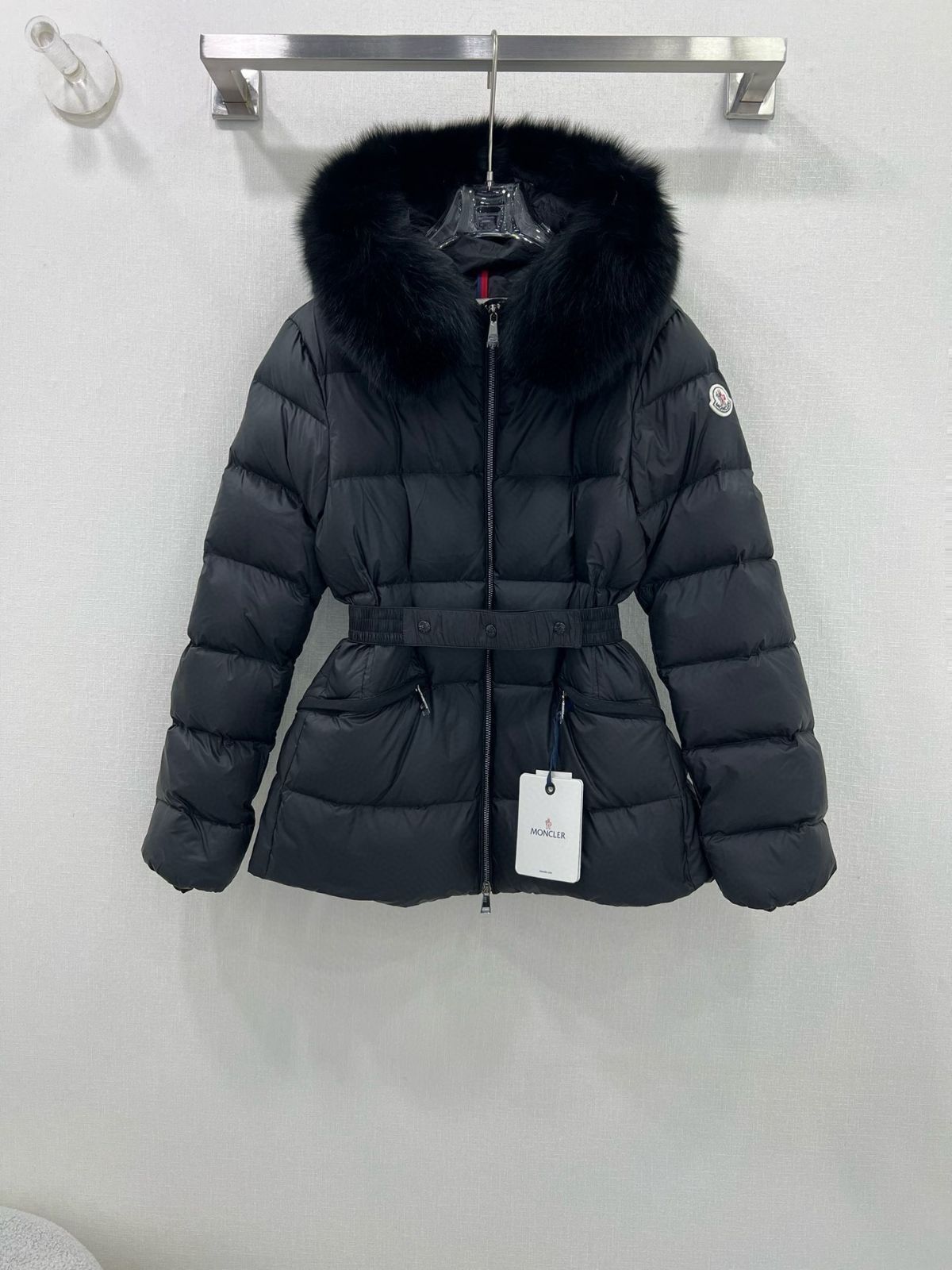 MONCLERモンクレール 黒 ダウンジャケット
