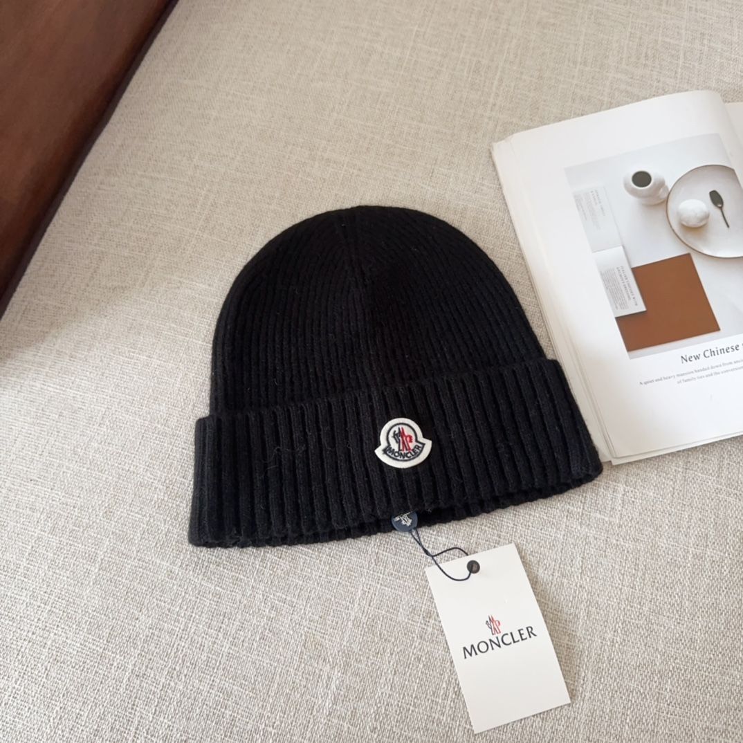 MONCLERウールフリース帽子ブラック