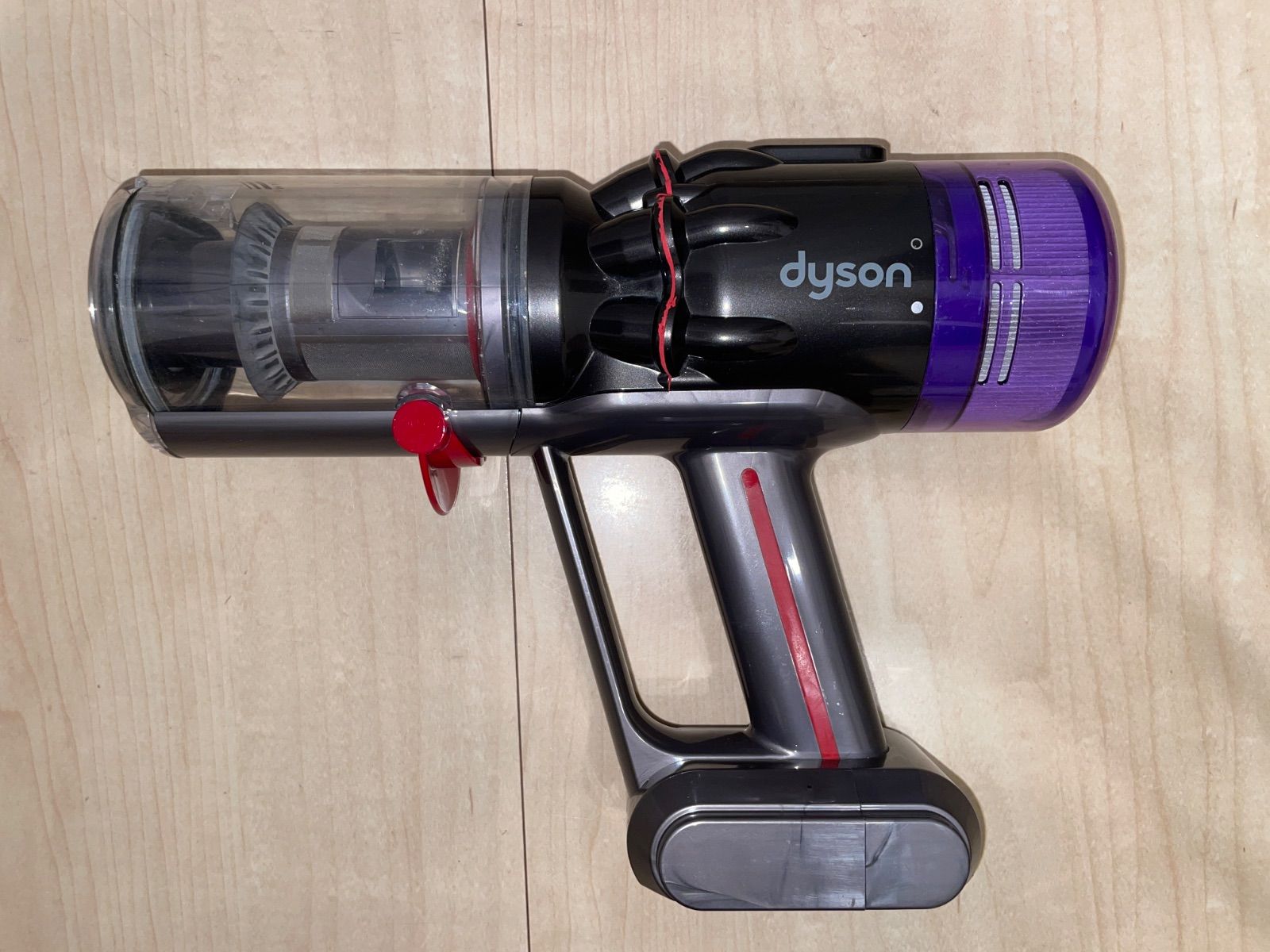 美品・即発送】ダイソン サイクロン掃除機 SV21 高性能 コードレス