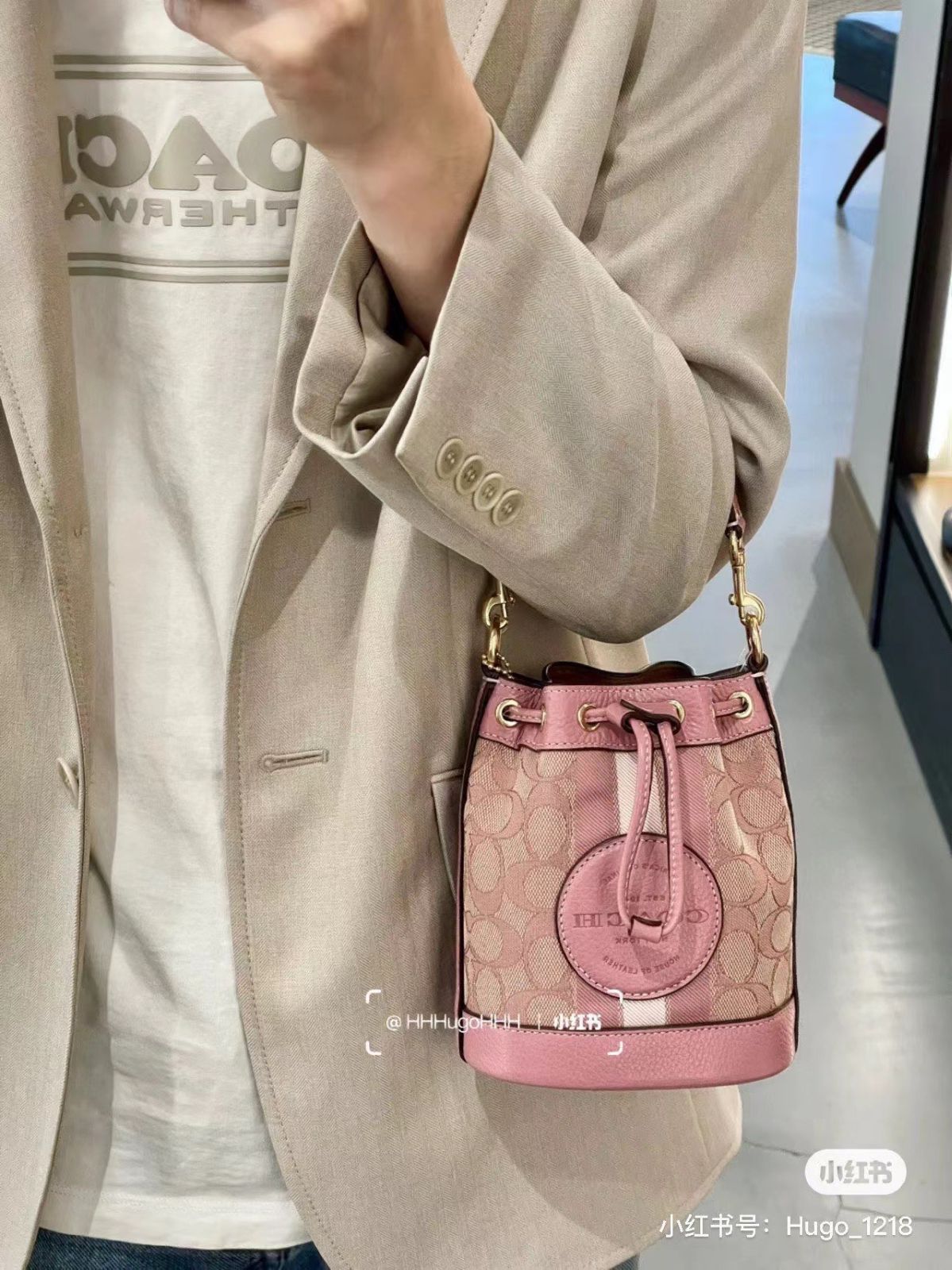 COACH デンプシー ミニバケットバッグ ? 14×16.5×9cm [本日特価|新品未使用品]