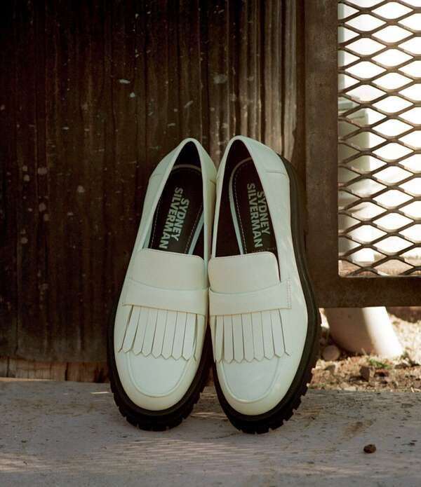ジャンビニ レディース シューズ スリッポン・ローファー レザー Gianni Bini x Sydney Silverman Allie Leather Kiltie Lug Loafers But