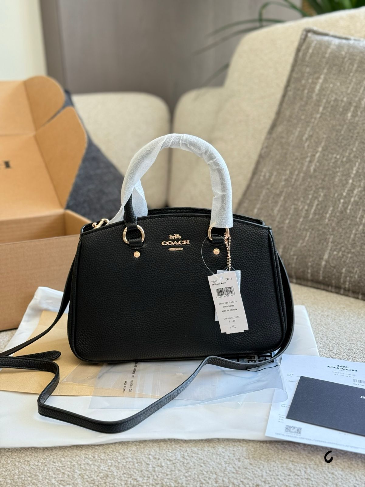 【今日特価】Coach Dinky Bag 25cm - クーチ ディンキーバッグ 25cm（ミルクティーカラー）