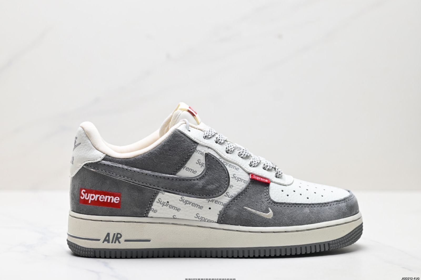 【今日特価】NIKE AIR FORCE 1‘07 送料無料 在庫限定セール価格！