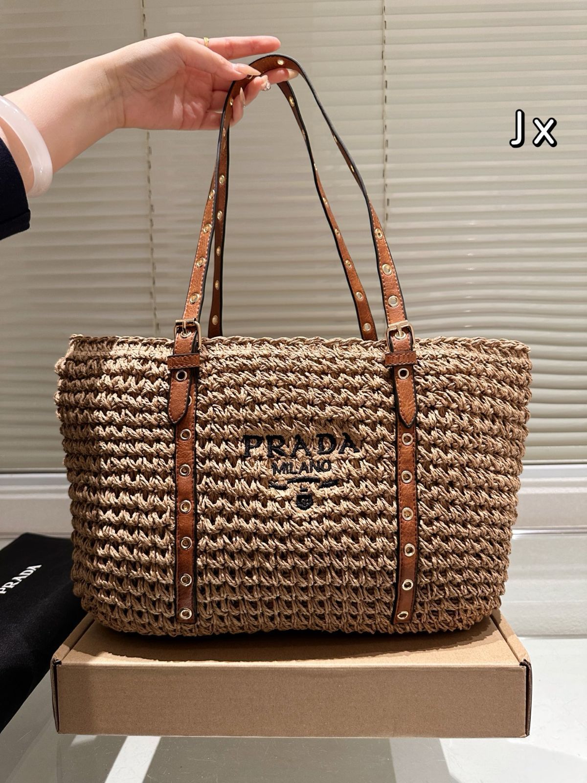 【今日特価】Prada Raffia Shopping Bag 35cm / プラダ ラフィア ショッピングバッグ 35cm / 送料無料！在庫限定価格