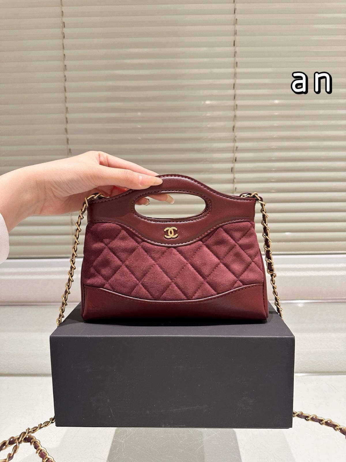 【今日特価】Chanel 24A 31 Bag Mini シャネル 24A 31 バッグ ミニサイズ 21×14cm