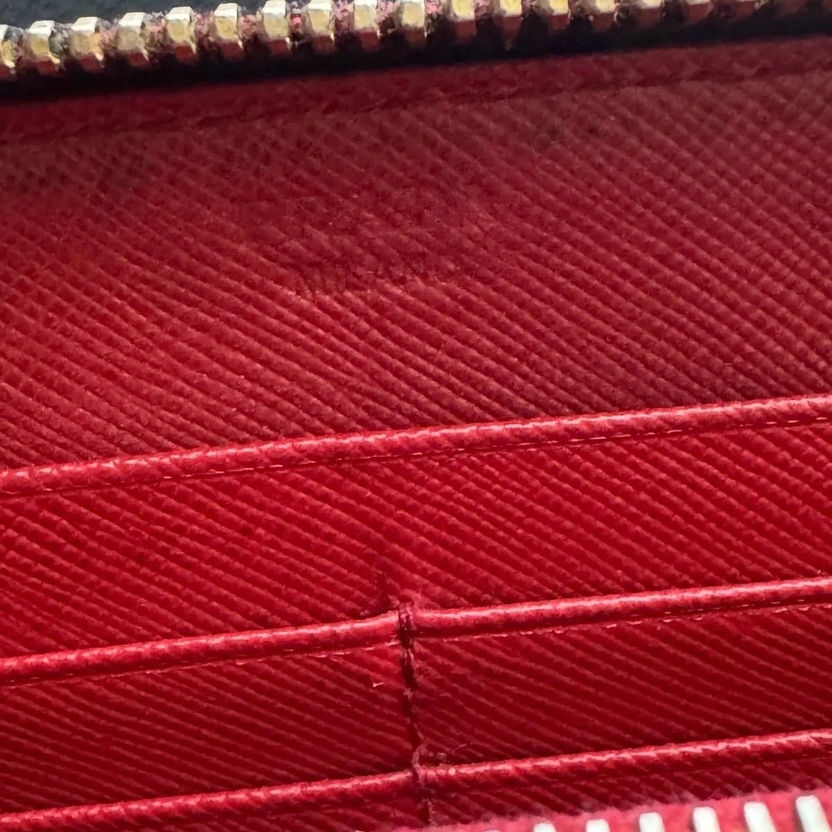 美品】477 PRADA プラダ ラウンドファスナー 長財布 - メルカリ