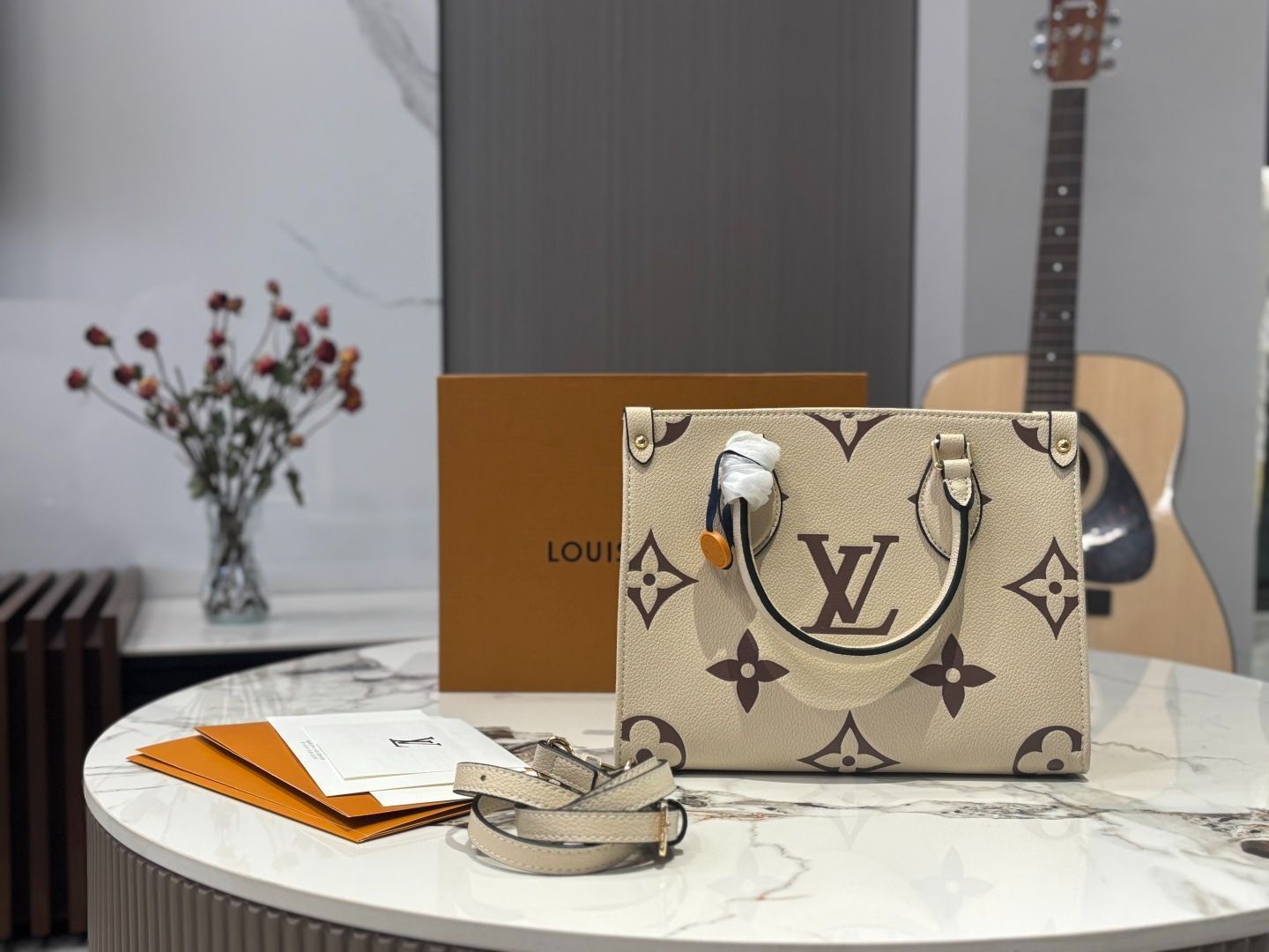 【今日特価】LV Onthego 25cm Jungle Embossed Tote Bag ルイ・ヴィトン Onthego 25cm ジャングルエンボス トートバッグ