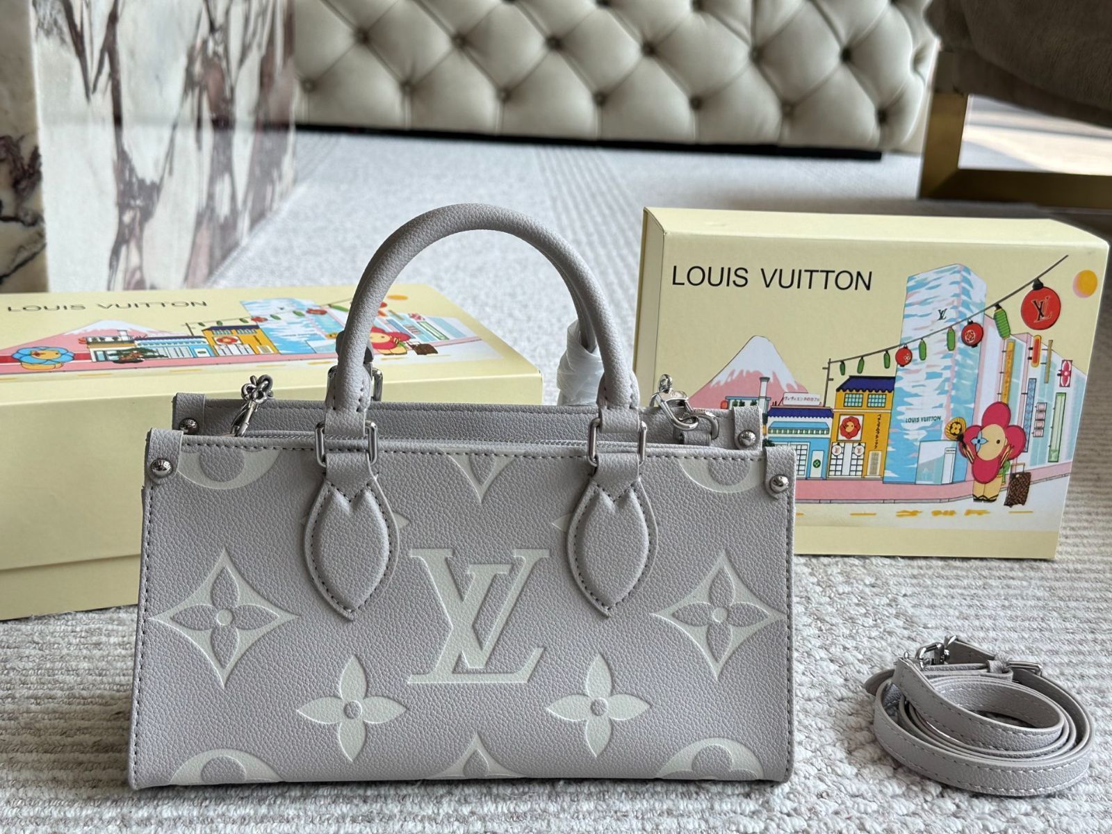 今日特価】Luxury Foldable Gift Box Edition Lv Onthego Original