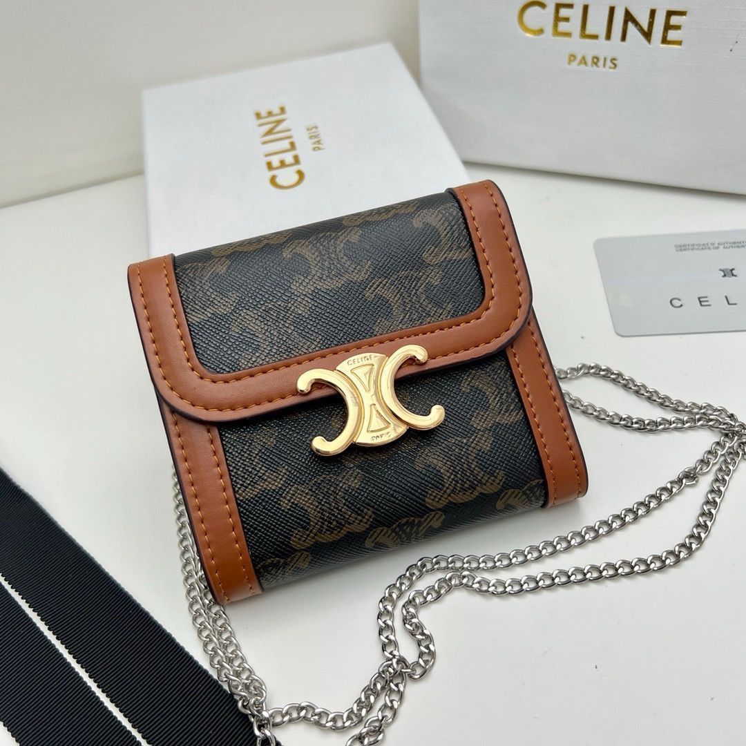 【本日限定】?Celine トリオンフ チェーンウォレット 10999 ? 高級本革＆チェーン付き！ブラックプリントデザイン[本日特価|新品未使用品]
