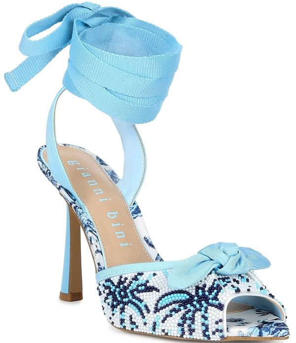 ジャンビニ レディース シューズ サンダル レース Gianni Bini Gardner Three Beaded Lace Up Dressandals BlueWhite ホワイト