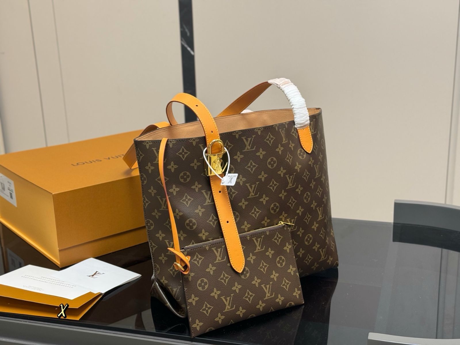 【今日特価】Louis Vuitton Women's Lowkey Bumbag ルイ・ヴィトン レディース ローキー バンバッグ