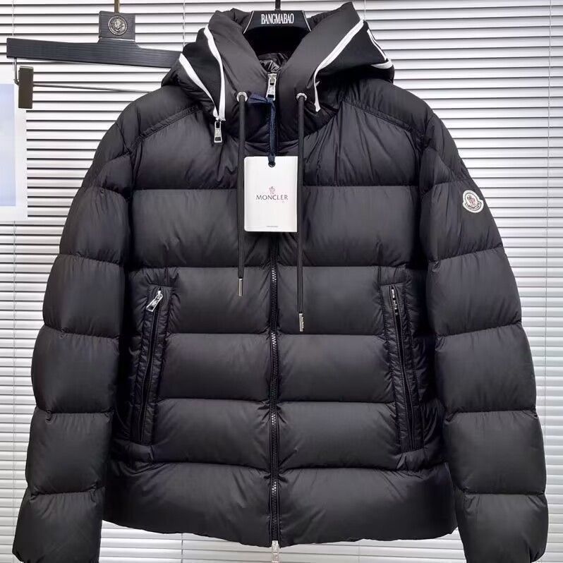 MONCLER モンクレール ダウンジャケット メンズ ブラック｜本日限定特価｜新品未使用
