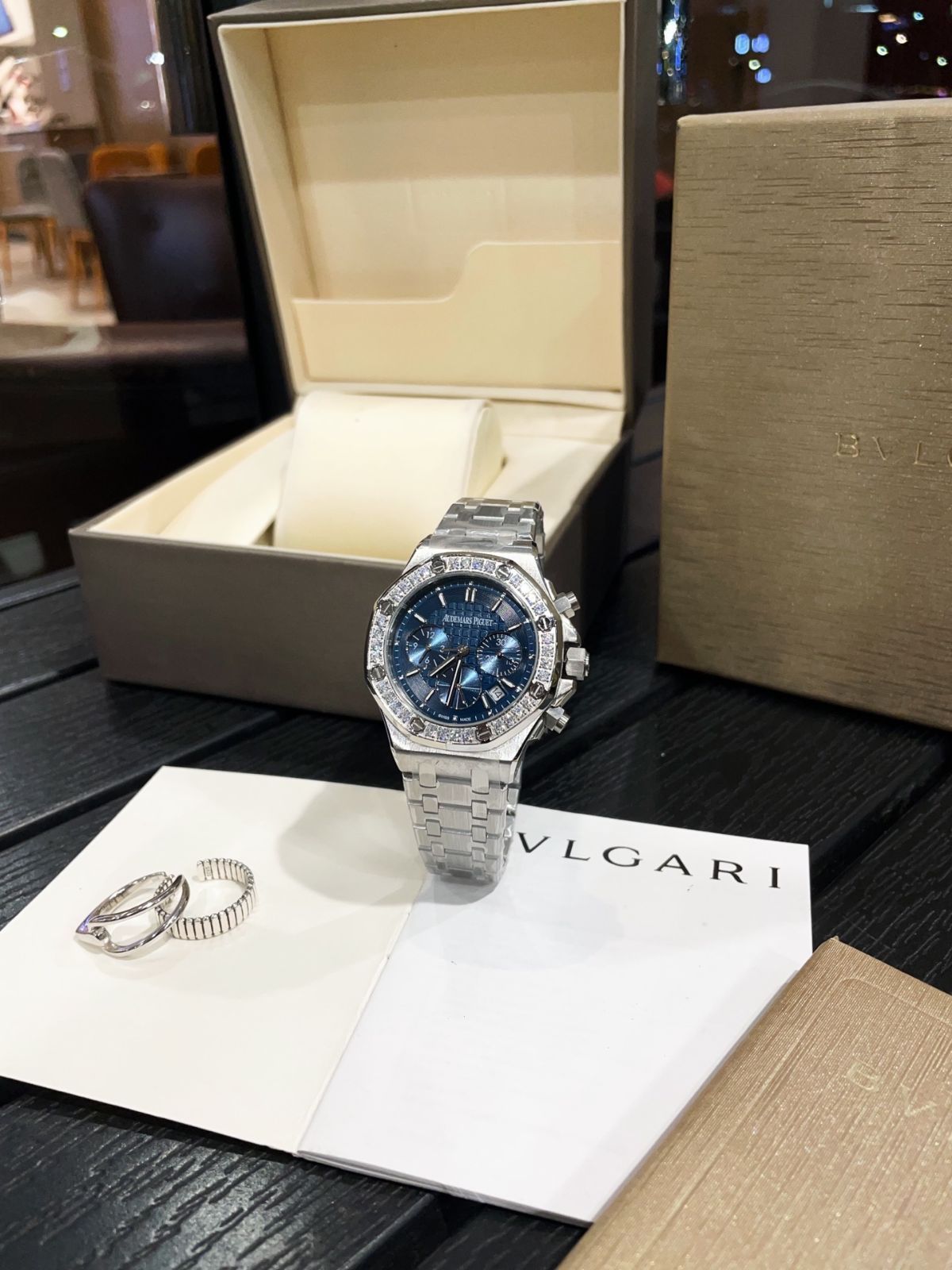 AP オーデマ ピゲ Audemars Piguet ロイヤルオーク レディース【ダイヤモンドベゼル＆日本製クォーツ】37mm オリジナルブレスレット付｜本日限定特価｜新品未使用