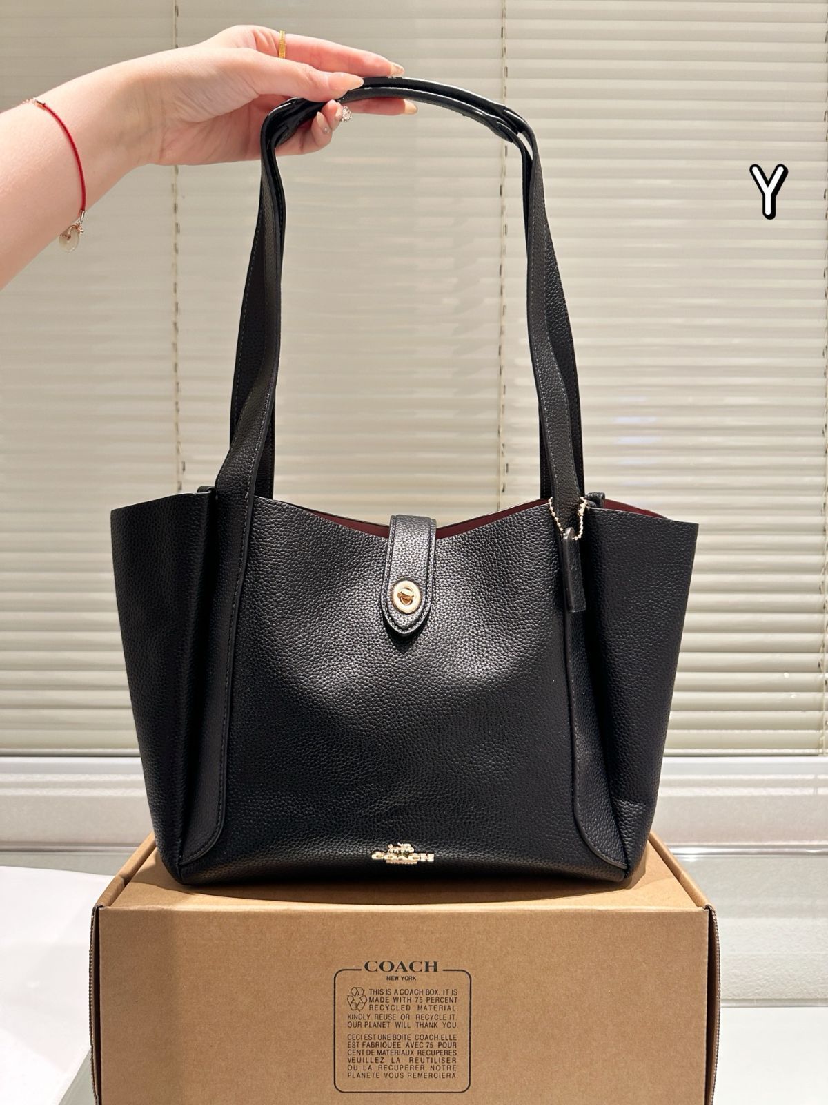 【今日特価】Coach Hadley トートバッグ（Tote Bag）-MM輸入