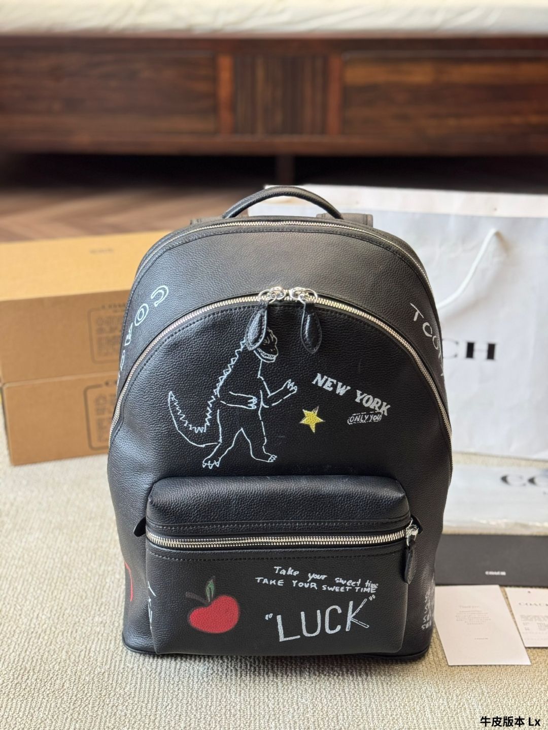 【今日特価】Coach 恐竜ドローイング トート バッグ-WTO輸入2