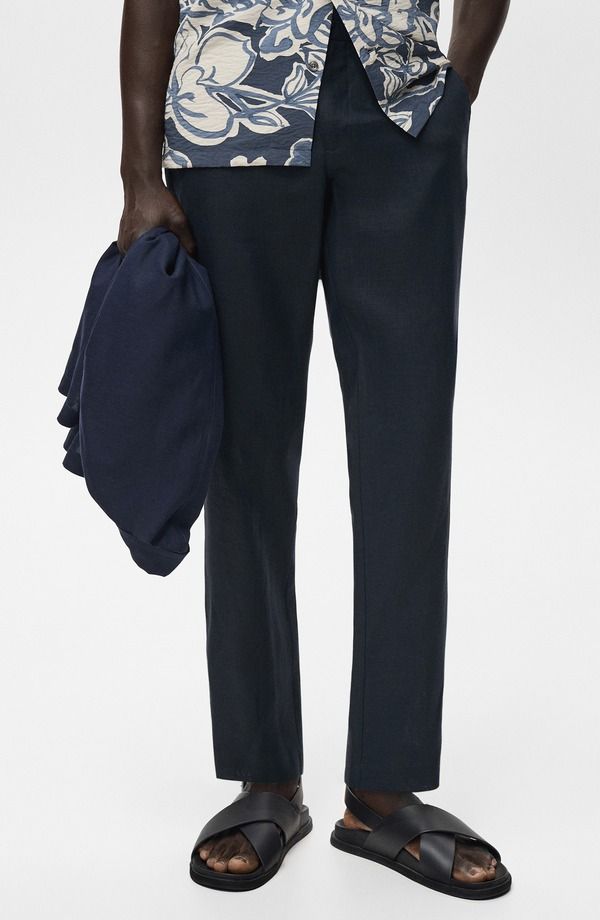 マンゴ メンズ ボトムス カジュアルパンツ スリムフィット リネン MANGO Slim Fit Flat Front Linen Pants Navy ネイビー