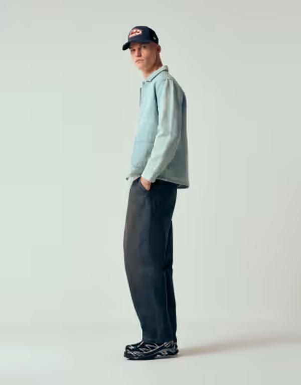エイソス メンズ ボトムス デニムパンツ ジーンズ ASOS DESIGN relaxed tapered jeans in dark wash blue with pleats Dark wash