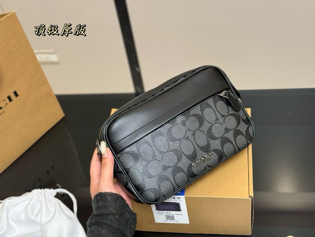 【今日特価】COACH カメラバッグ バックポケット付-WTO輸入2