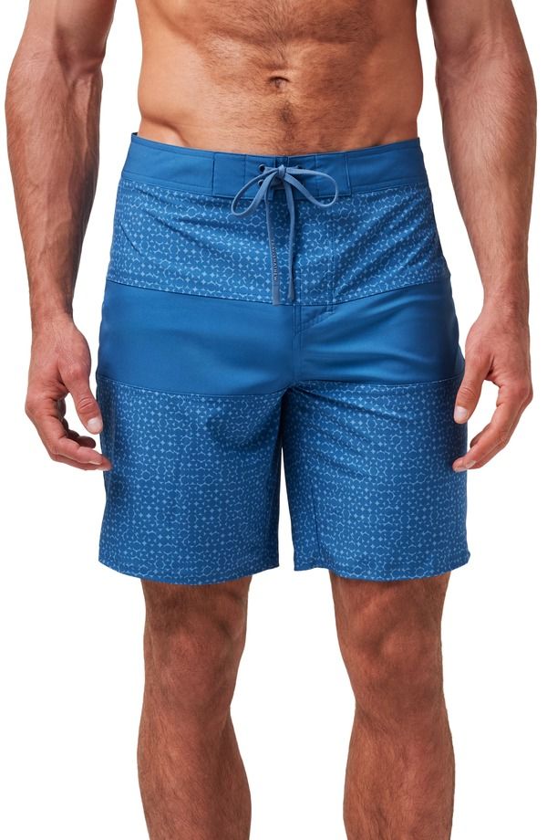 トラビスマヒュー メンズ 水着 ハーフパンツ・ショーツ ショートパンツ TravisMathew Night Ride Board Shorts Pacificoast
