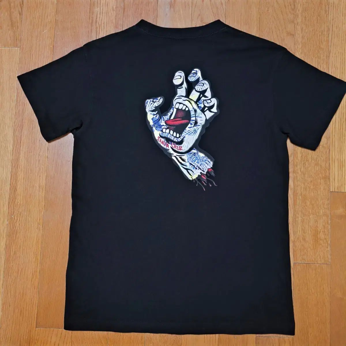 S サンタクルーズ(Santa Cruz) スクリーミングハンド Tシャツ - メルカリ