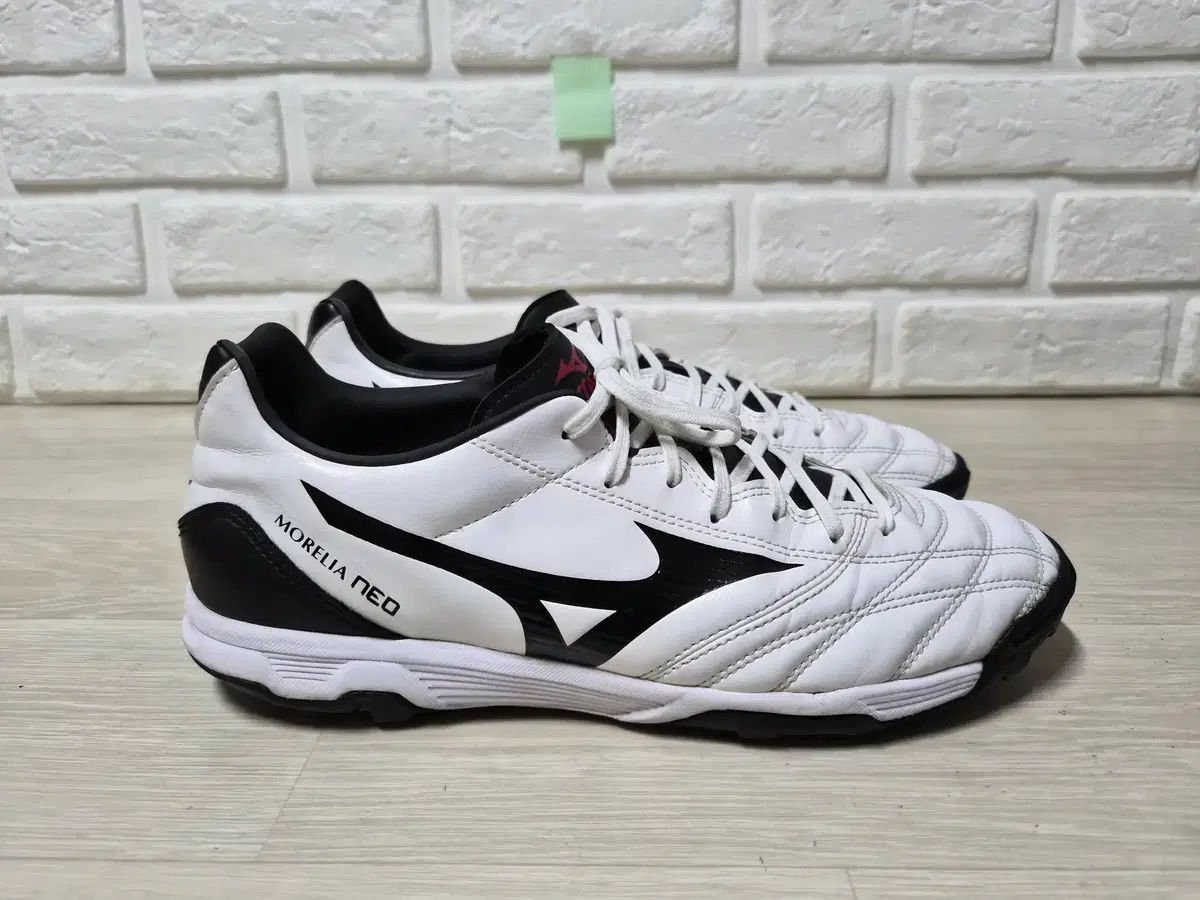 mizuno モレリア NEO サッカーシューズ 280mm