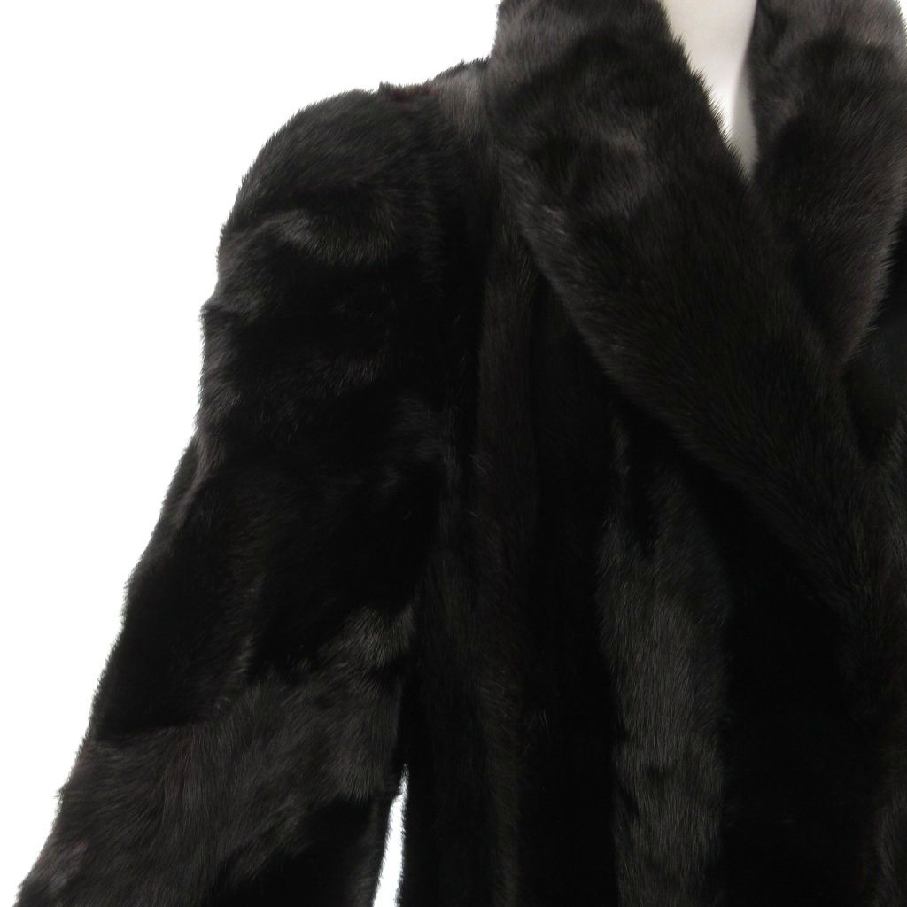 美品　サガロイヤル　サガミンク　ポンチョ　黒　ミンクファー　裏地総柄 サガミンク SAGA MINK ROYAL 金サガ ミンクファーコート 毛皮 ロング