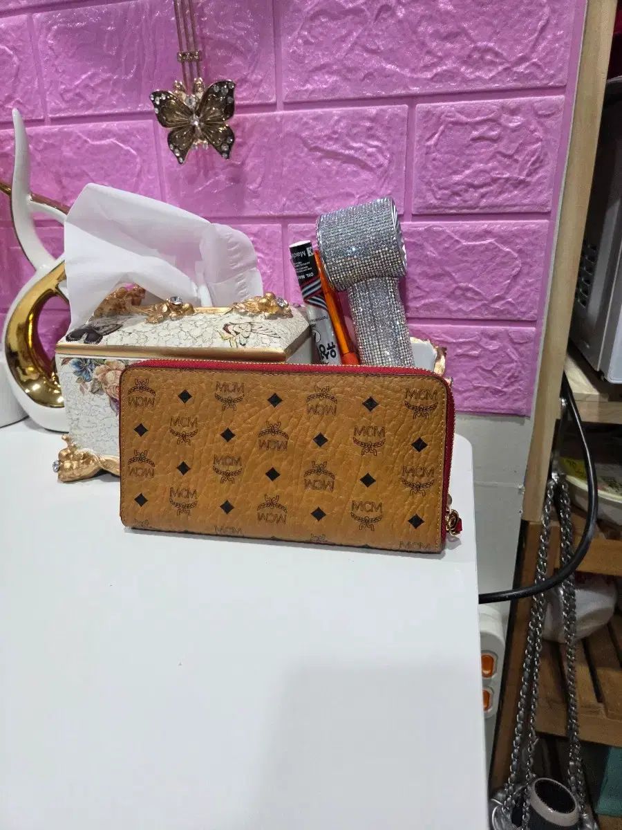 MCM長財布 ほぼ新品
