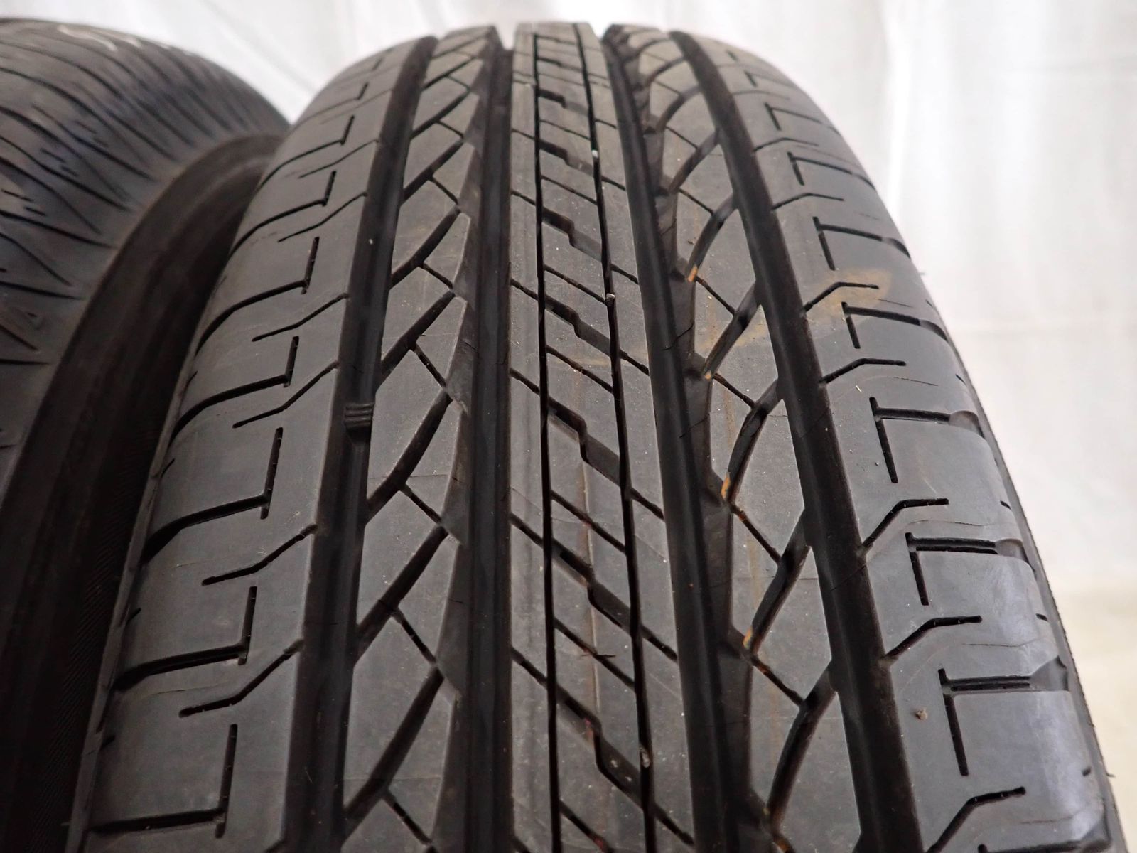 新車外し 夏4本 会社宛 送料無料 195/80R15 96S ブリヂストン