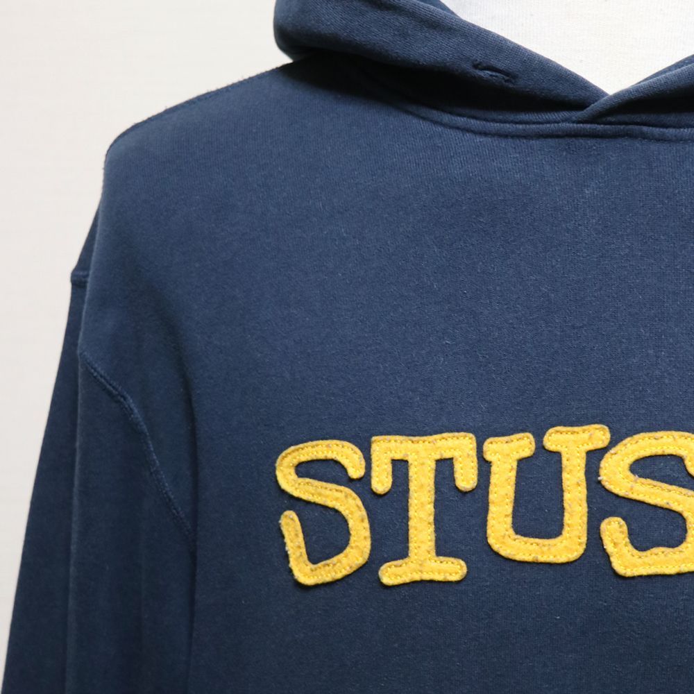 00s y2k 紺タグ STUSSY ステューシー ワッペン ジップパーカー S ステューシー】パーカー メンズ XL 紺 2000s STUSSY パイルワッペン