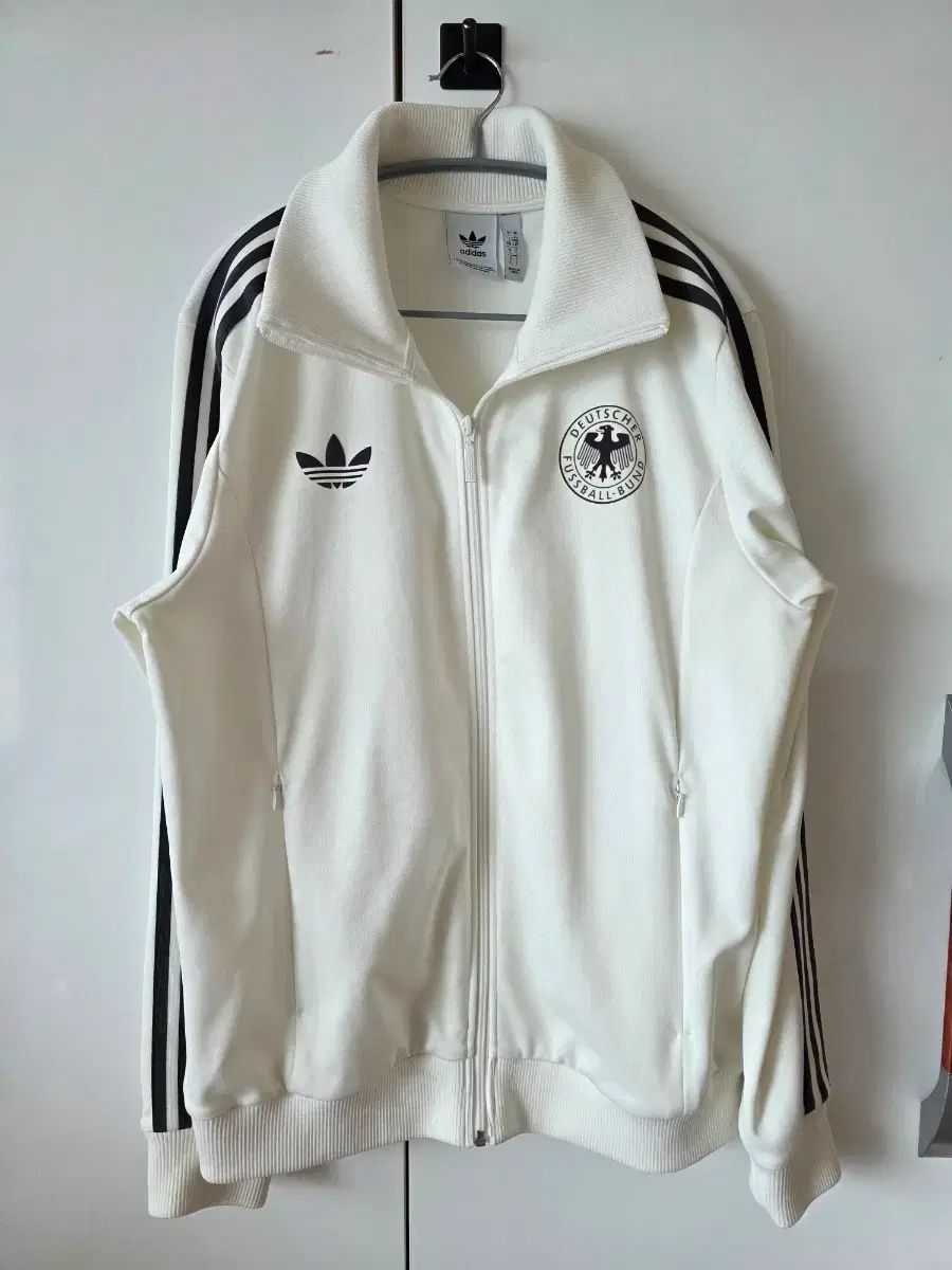 アディダス ドイツ BECKENBAUER(ベッケンバウアー) トラック トップス オフホワイト - KR Lサイズ