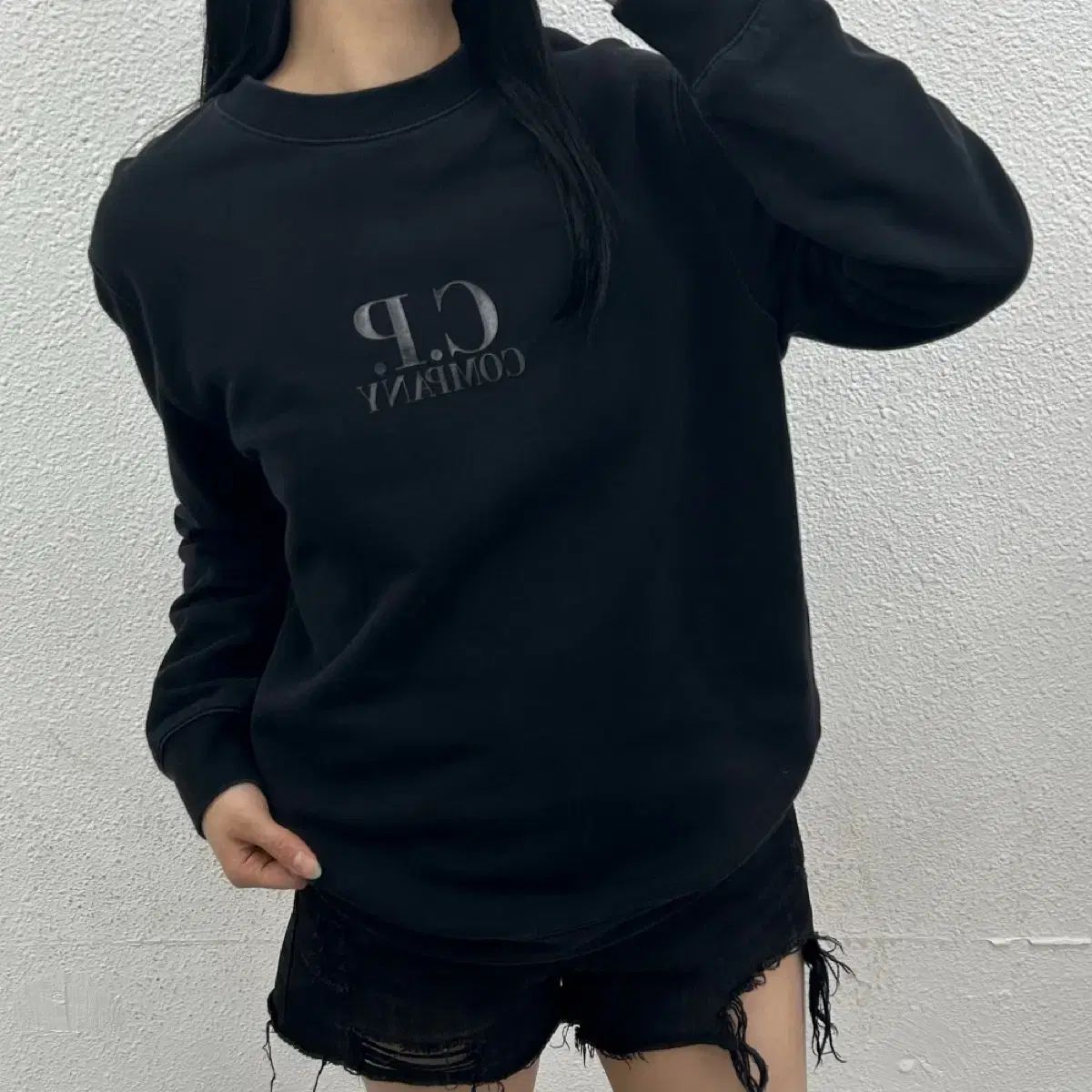 C.P. COMPANY シーピーカンパニー ブラック スウェット 100