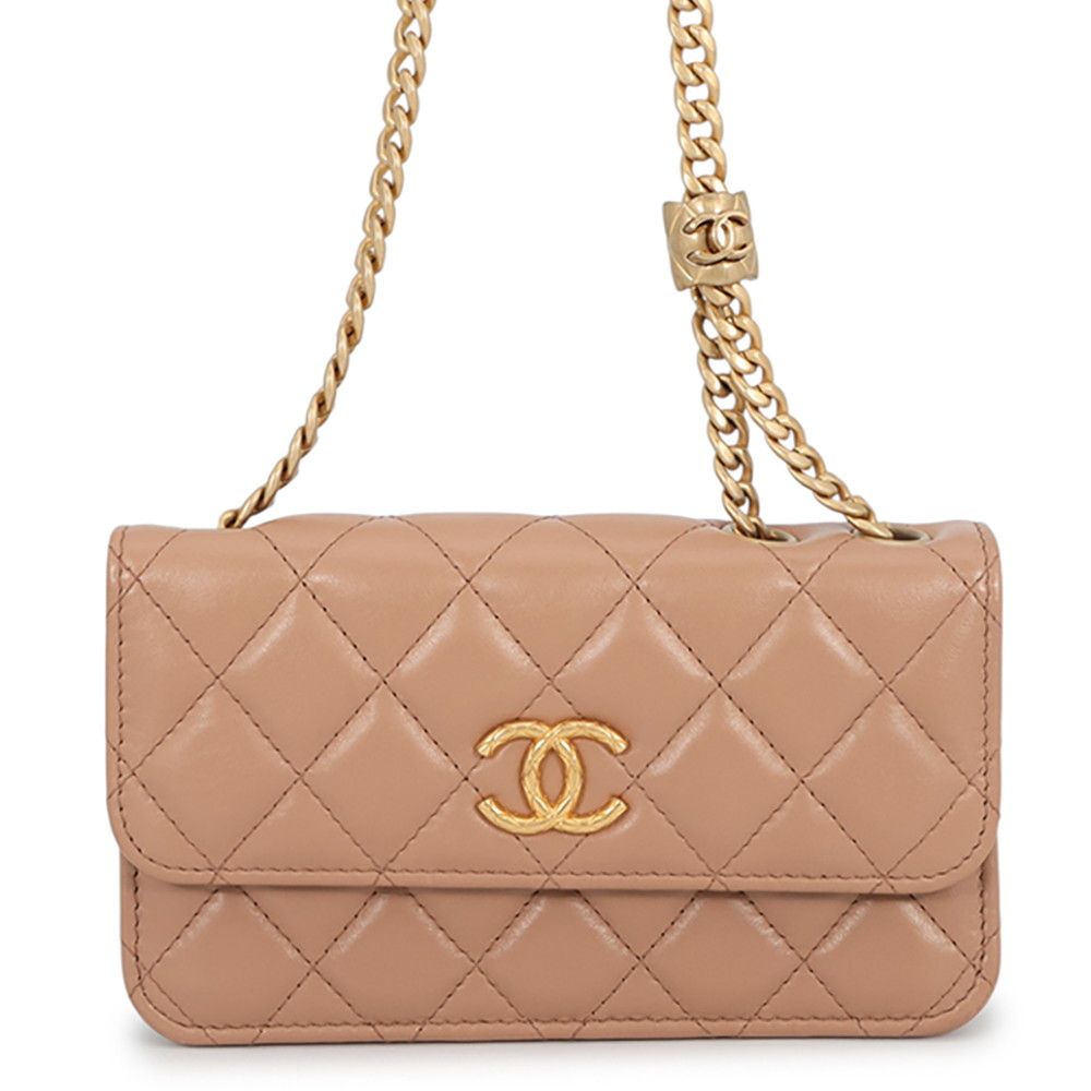 シャネル チェーンフォンポーチ マトラッセ ココマーク ラムスキン AP3047 CHANEL スマホケース